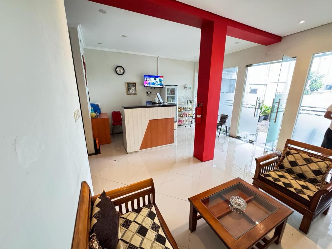 Fakhira Residence Hotel Cianjur Extérieur photo